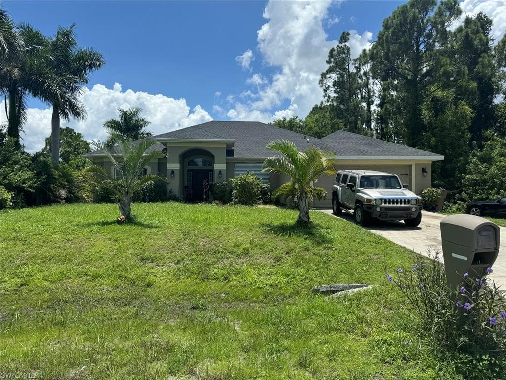 4205 3rd ST W LEHIGH ACRES, FL 33971