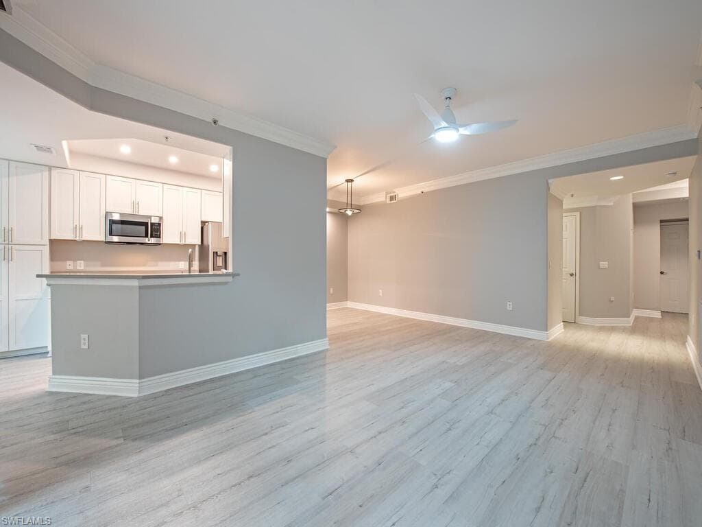 1305 Henley ST 1106 NAPLES, FL 34105