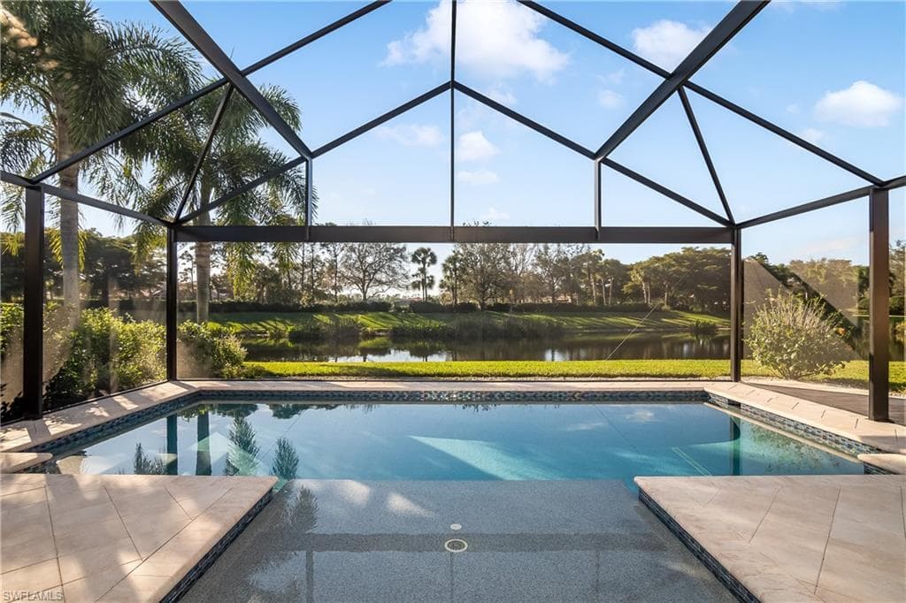 2077 Painted Palm DR NAPLES, FL 34119