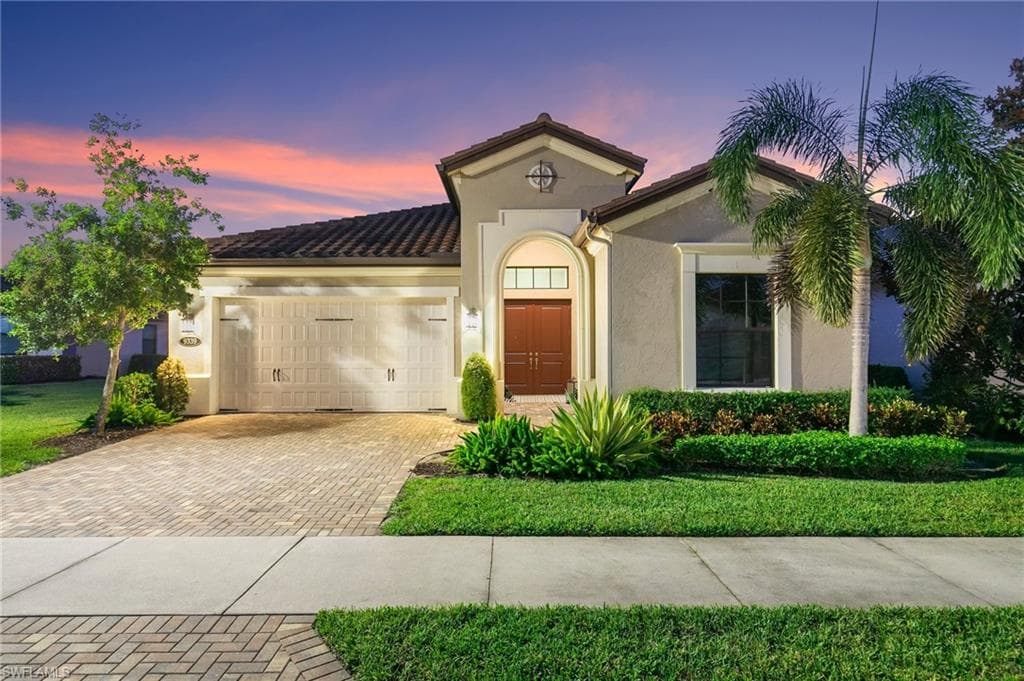 9339 Woodhurst DR NAPLES, FL 34120