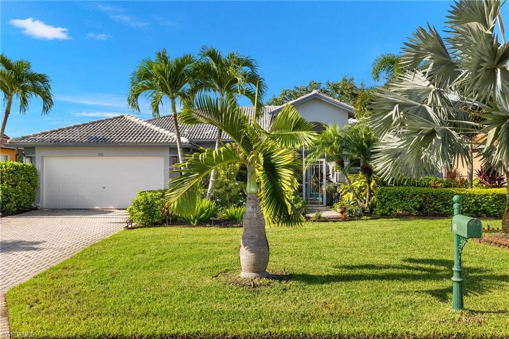 968 Chesapeake Bay CT NAPLES, FL 34120