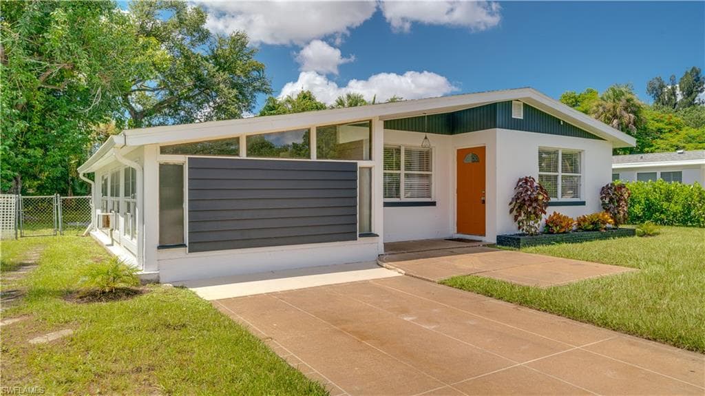 1740 Sunset PL FORT MYERS, FL 33901