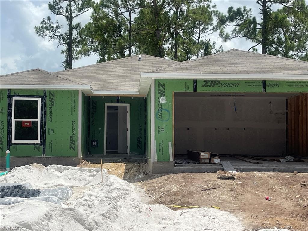 2906 E 21ST ST ALVA, FL 33920