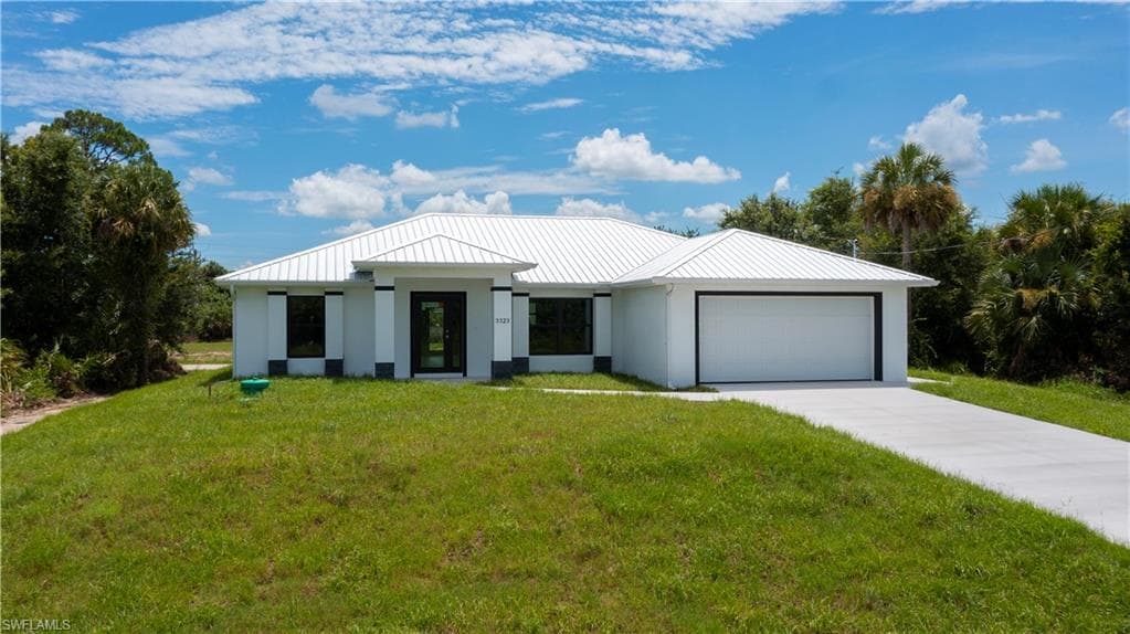3323 Clearview CIR LABELLE, FL 33935