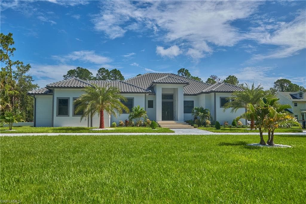333 12th AVE NE NAPLES, FL 34120