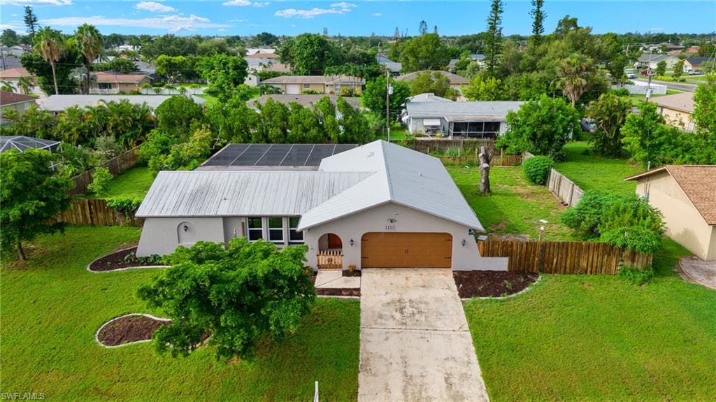 912 SE 31st LN CAPE CORAL, FL 33904