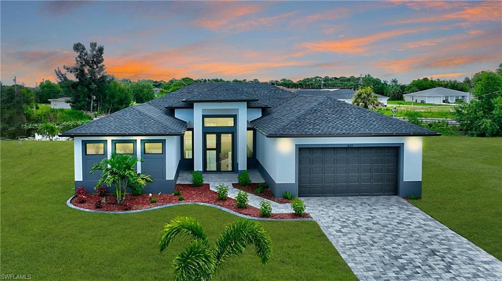 623 SW 8th CT CAPE CORAL, FL 33991