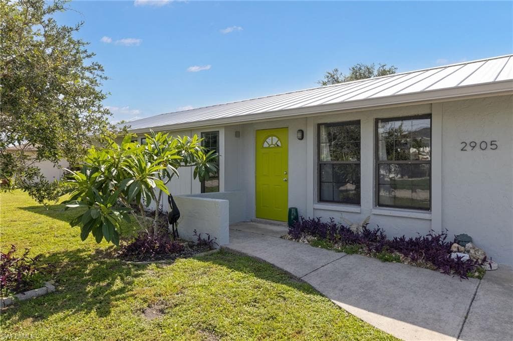 2905 SE 10th PL CAPE CORAL, FL 33904