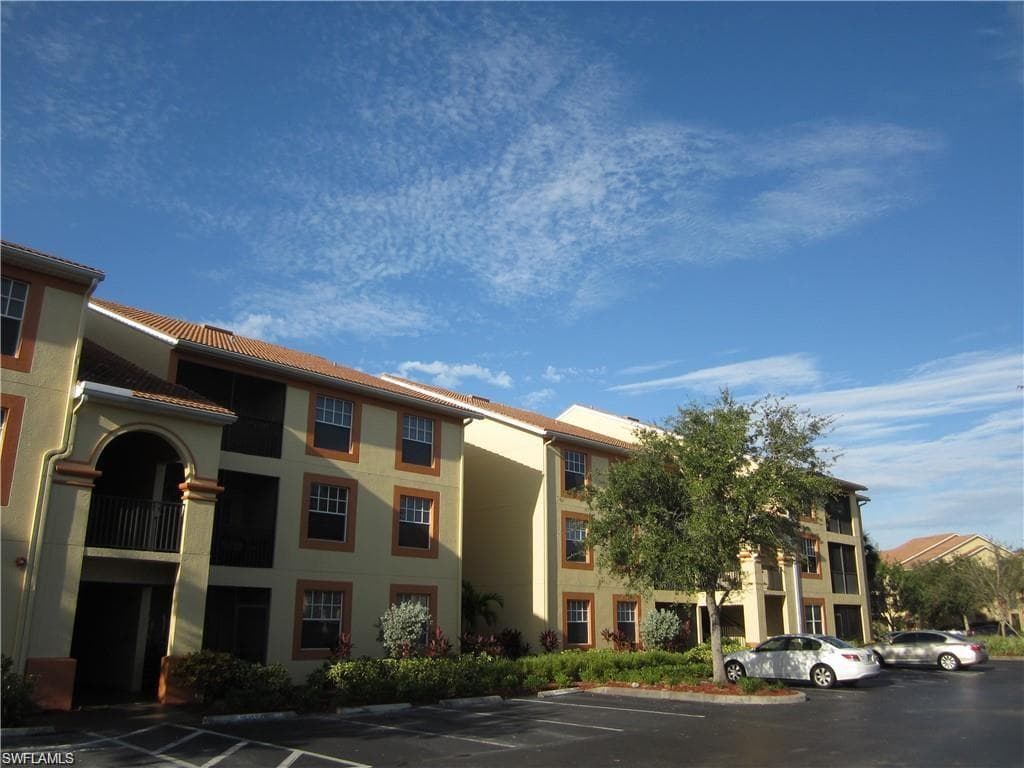 7965 Preserve CIR 732 NAPLES, FL 34119