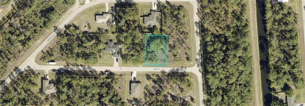 857 Adler ST E LEHIGH ACRES, FL 33974