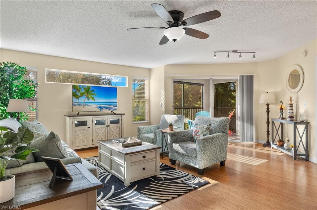 8870 Colonnades CT W 338 BONITA SPRINGS, FL 34135