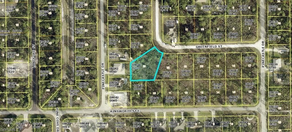 1036 Greenfield ST LEHIGH ACRES, FL 33974