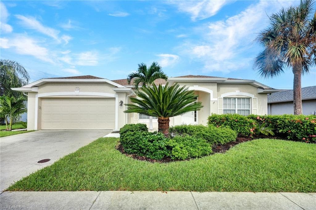 23385 Olde Meadowbrook CIR ESTERO, FL 34134
