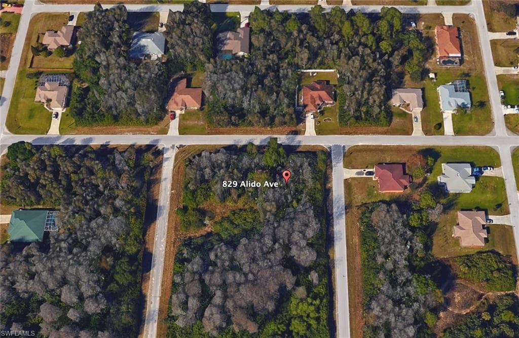 829 Alido AVE LEHIGH ACRES, FL 33971