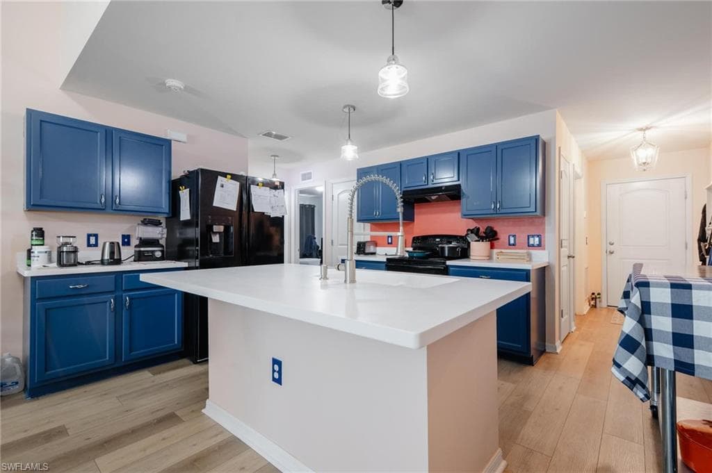 18300 Minorea LN LEHIGH ACRES, FL 33936