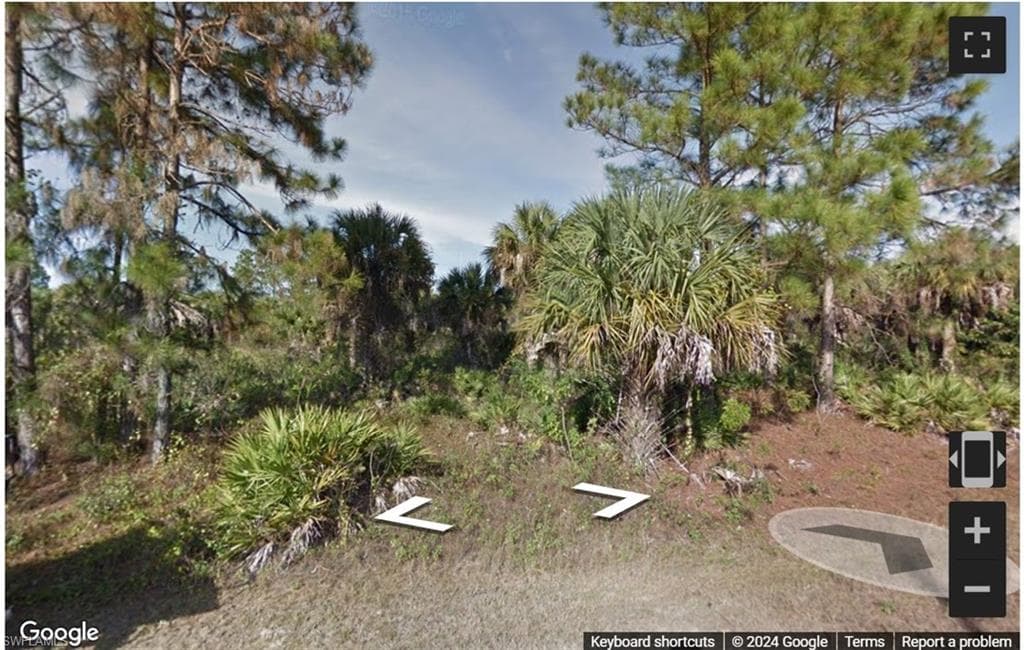 1237 Chrisholm ST LEHIGH ACRES, FL 33974