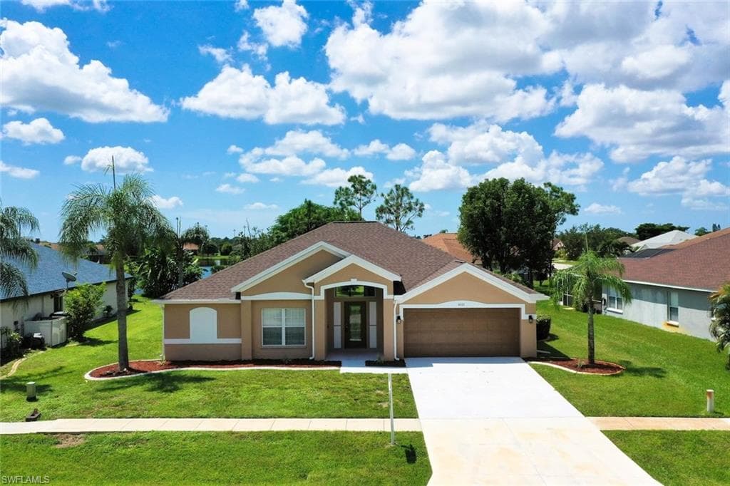 4601 Varsity CIR LEHIGH ACRES, FL 33971
