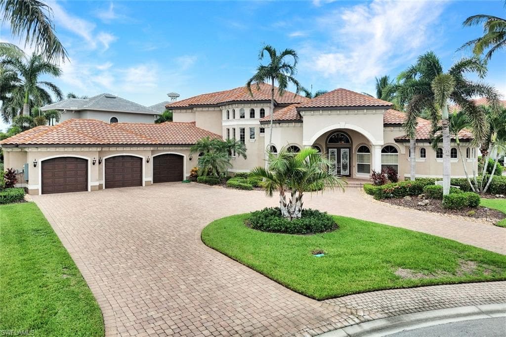 5727 Yardarm CT CAPE CORAL, FL 33914