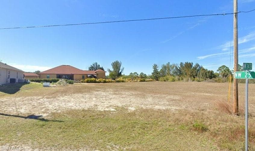 2624 NW 24th TER CAPE CORAL, FL 33993