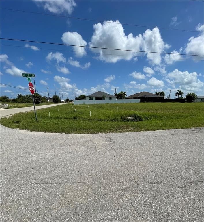 1321 NE 17th TER CAPE CORAL, FL 33909