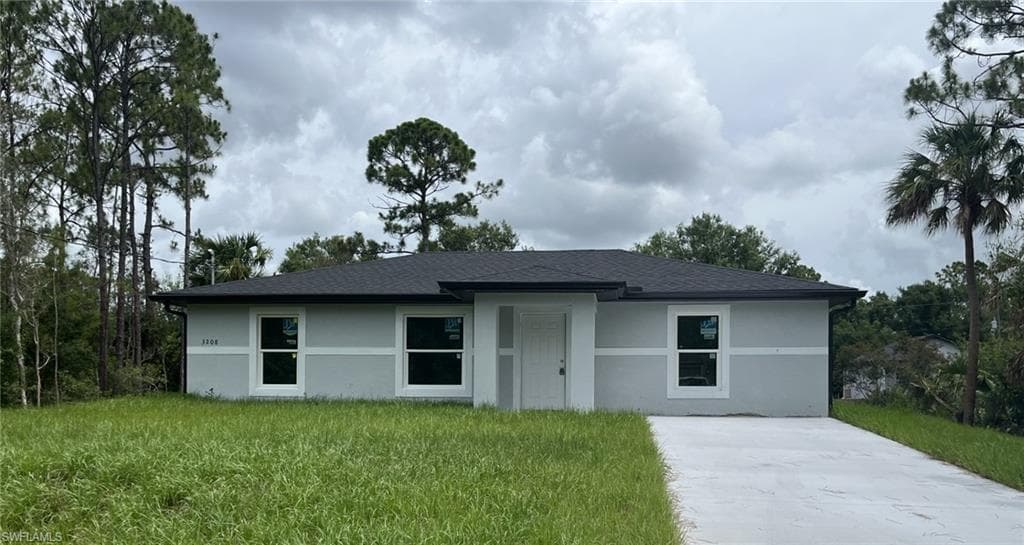 3208 48th ST W LEHIGH ACRES, FL 33971