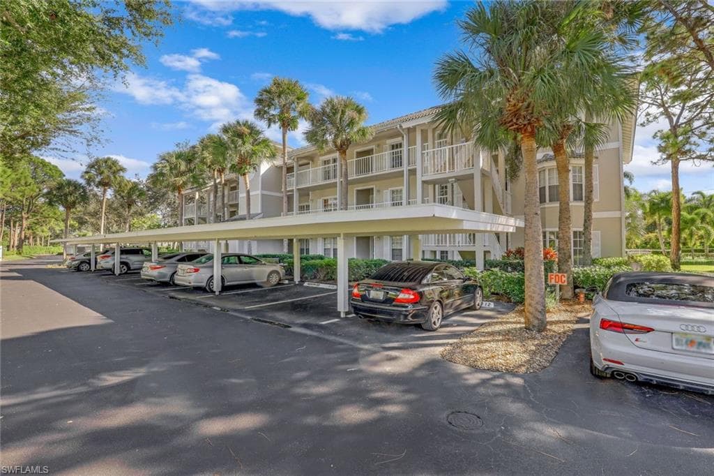 414 Sugar Pine LN 414 NAPLES, FL 34108