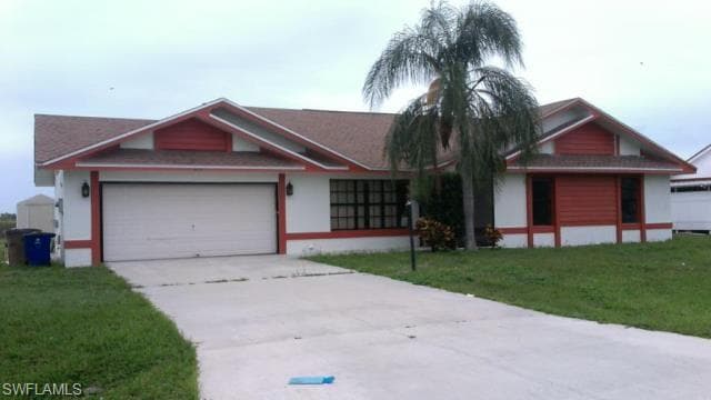 604 Weston RD LEHIGH ACRES, FL 33936