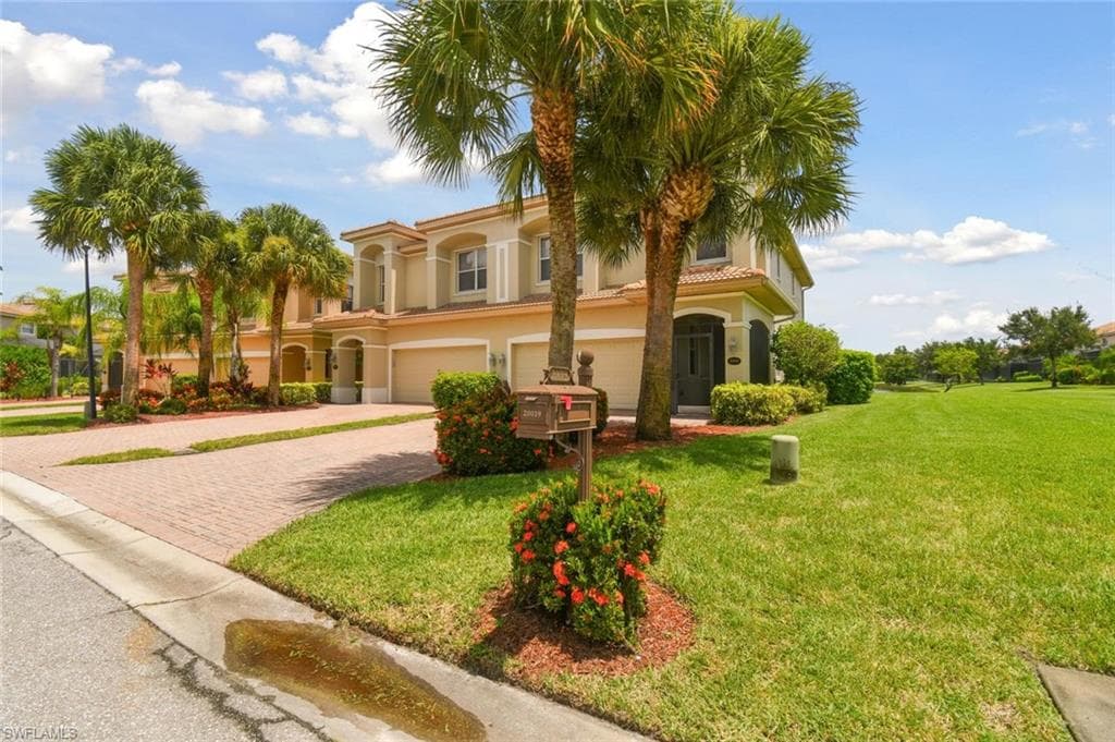 20019 Larino LOOP ESTERO, FL 33928