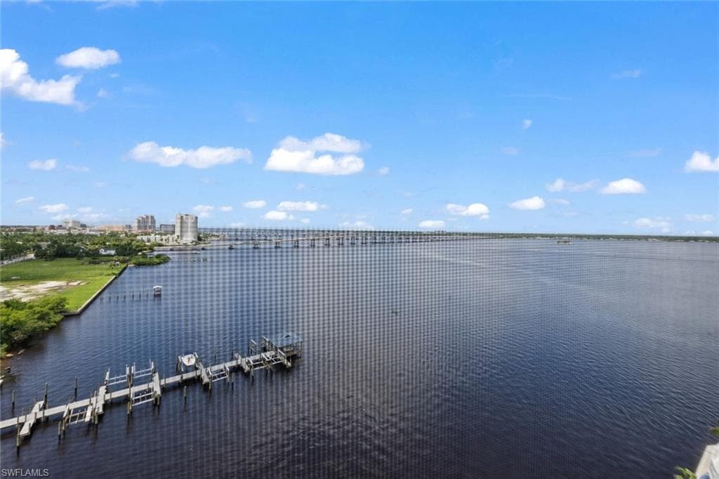 2743 1st ST 1101 FORT MYERS, FL 33916