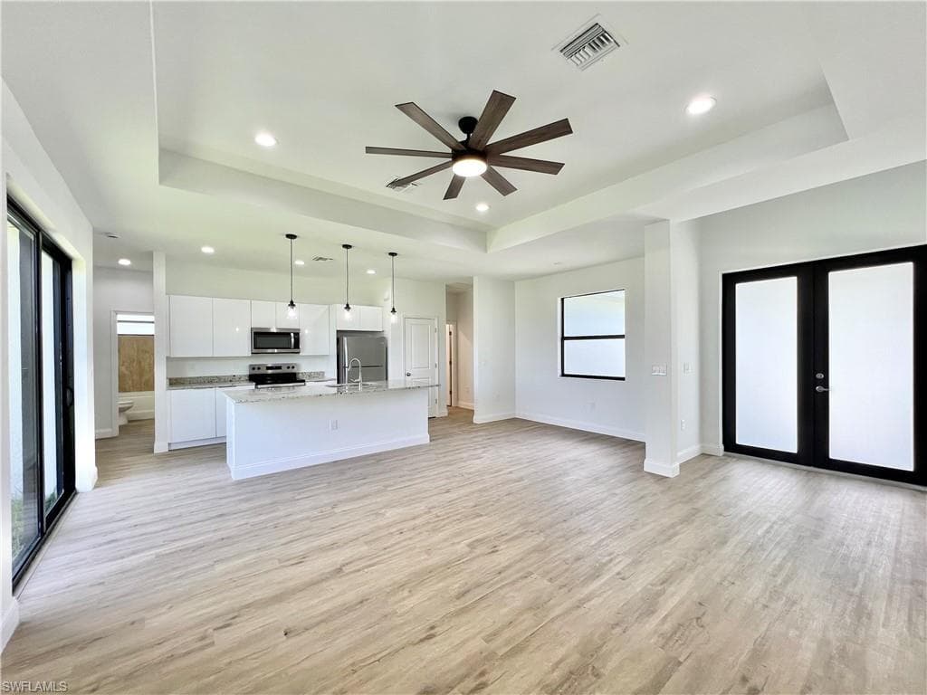 849 Colyer ST E LEHIGH ACRES, FL 33974
