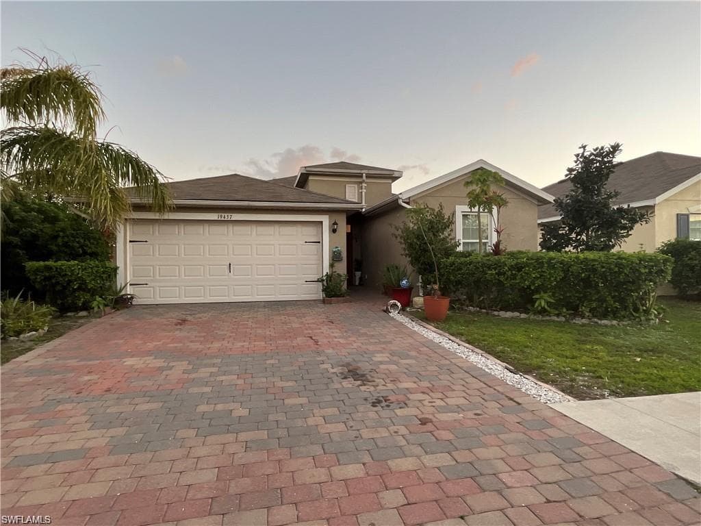 19437 Mossy Ledge TER LEHIGH ACRES, FL 33936