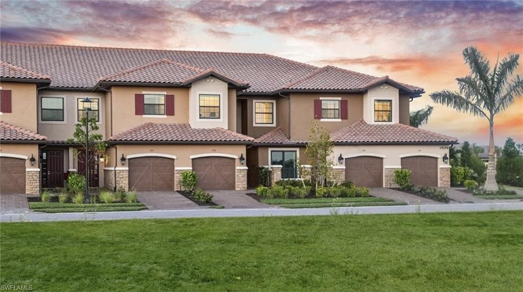 15335 LUCERNA ST 203 NAPLES, FL 34114