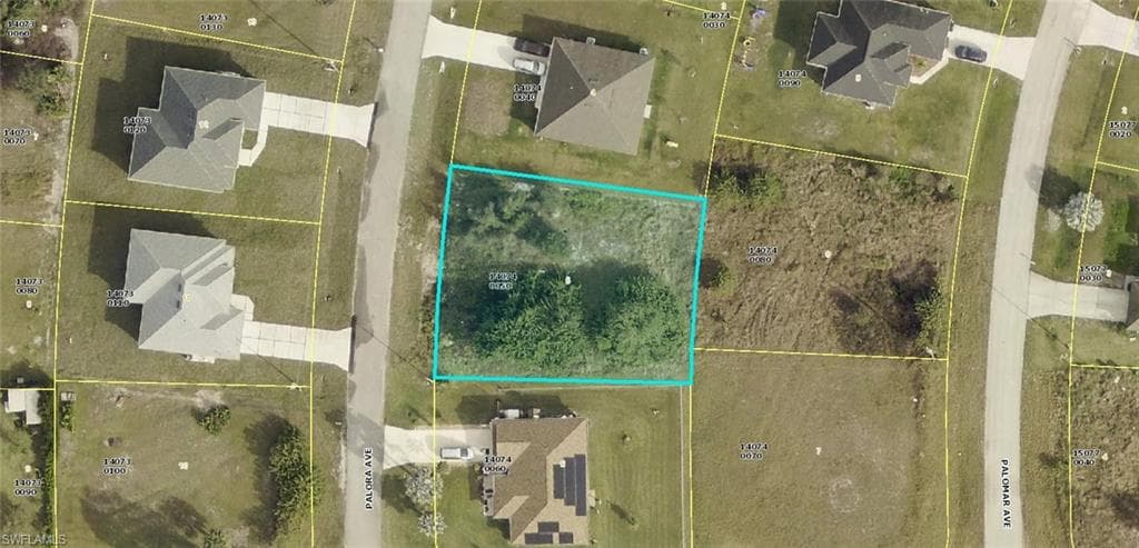 395 PALORA AVE LEHIGH ACRES, FL 33974