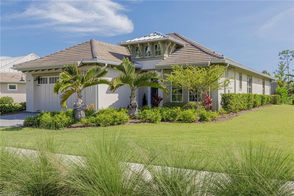6332 Indies AVE NAPLES, FL 34113