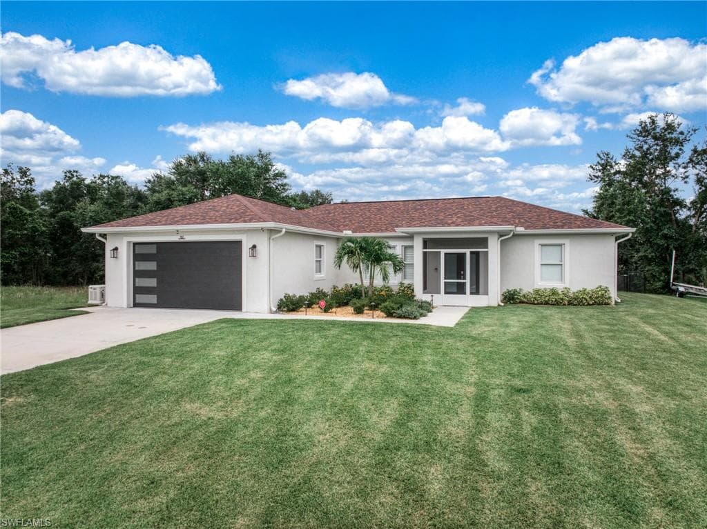 153 Bougainvillea ST NE LAKE PLACID, FL 33852