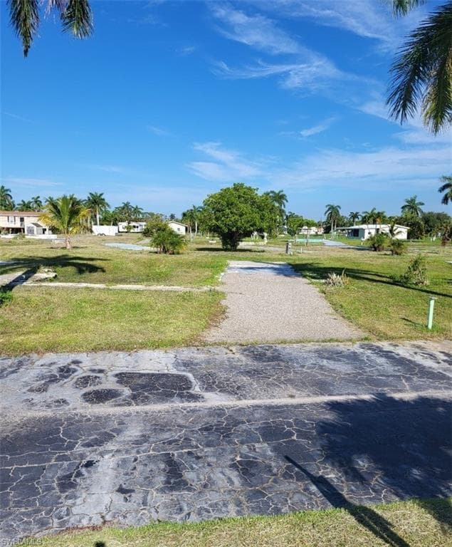 29 Dogwood WAY FORT MYERS, FL 33908