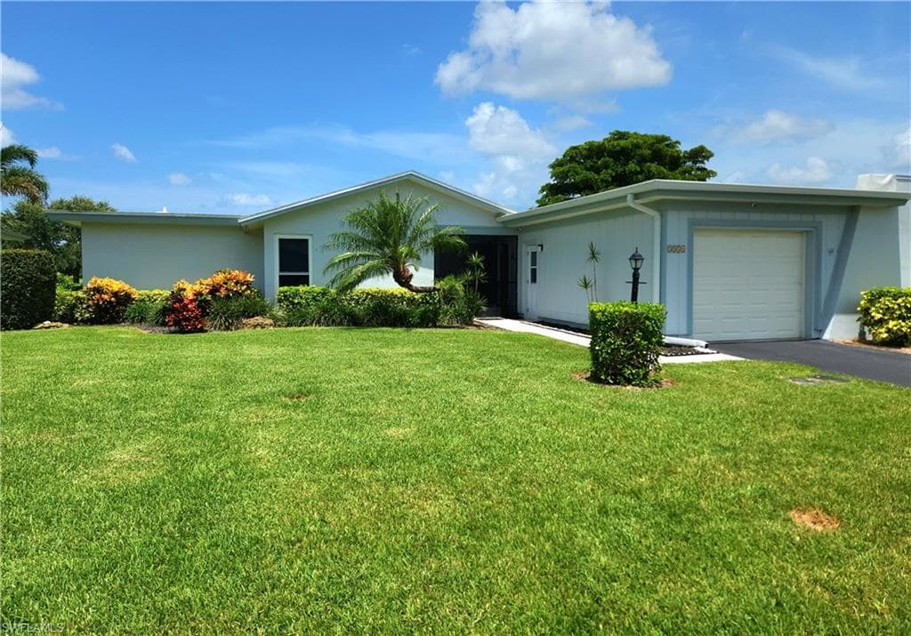 3351 Boca Ciega DR D10 NAPLES, FL 34112