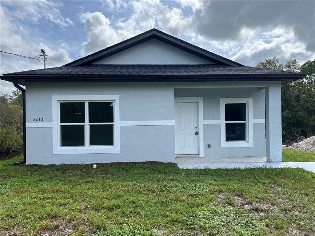 3517 49th ST W LEHIGH ACRES, FL 33971