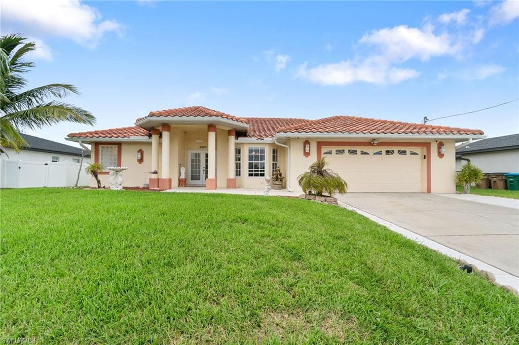 3520 8th PL CAPE CORAL, FL 33914
