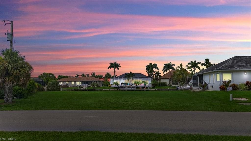 488 Capri CT MARCO ISLAND, FL 34145