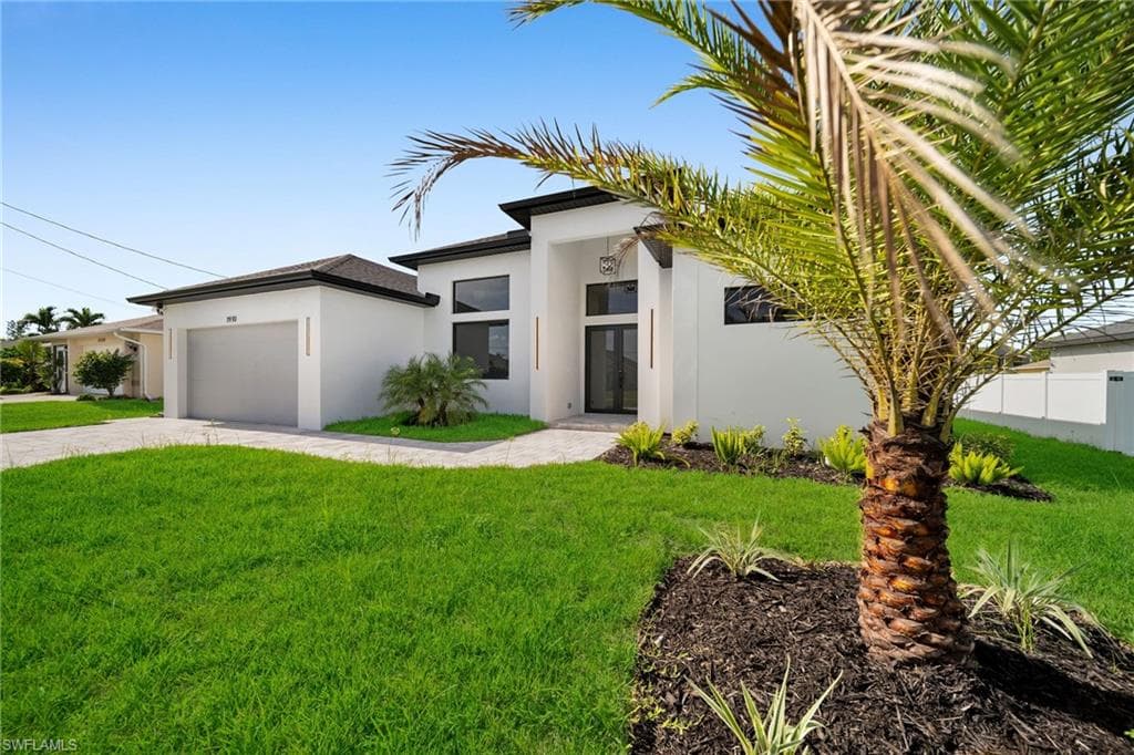 1910 SW 25th TER CAPE CORAL, FL 33914