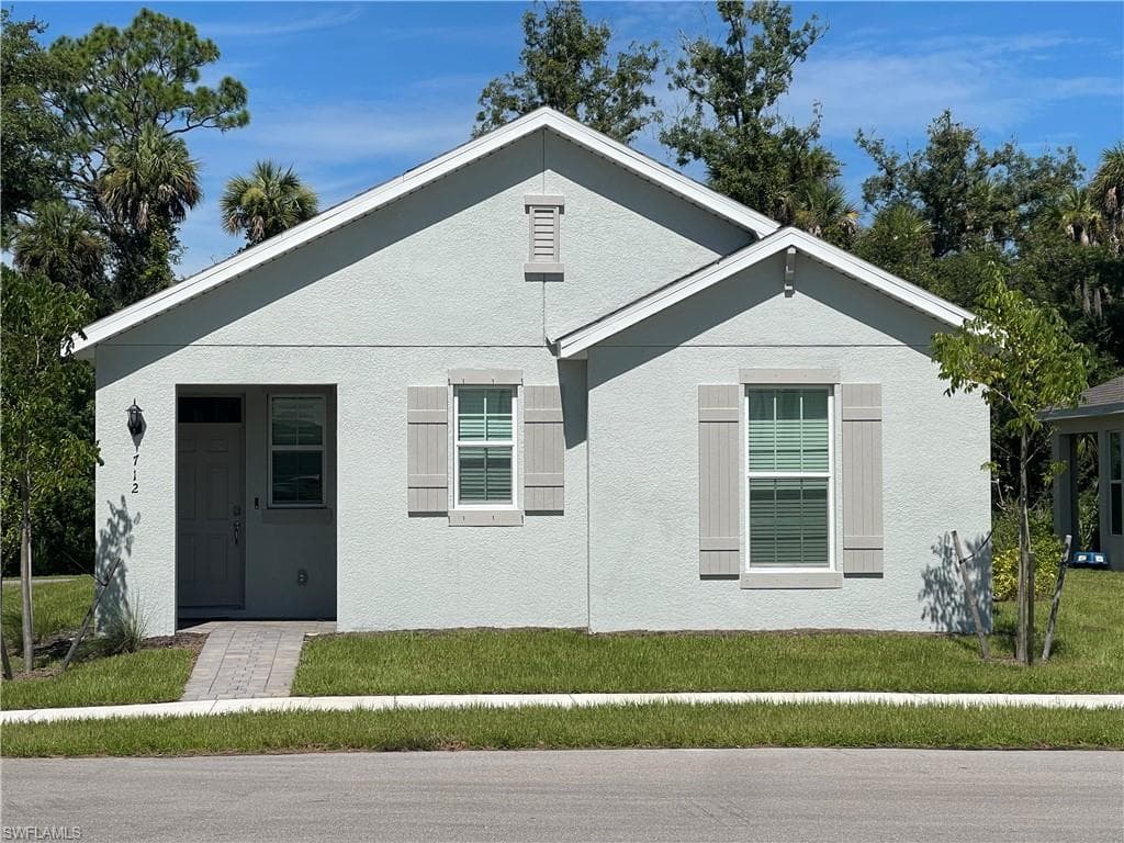 712 Treehouse LN LABELLE, FL 33935