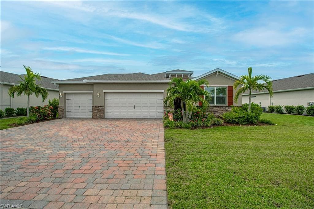 25051 Wateau CT PUNTA GORDA, FL 33983