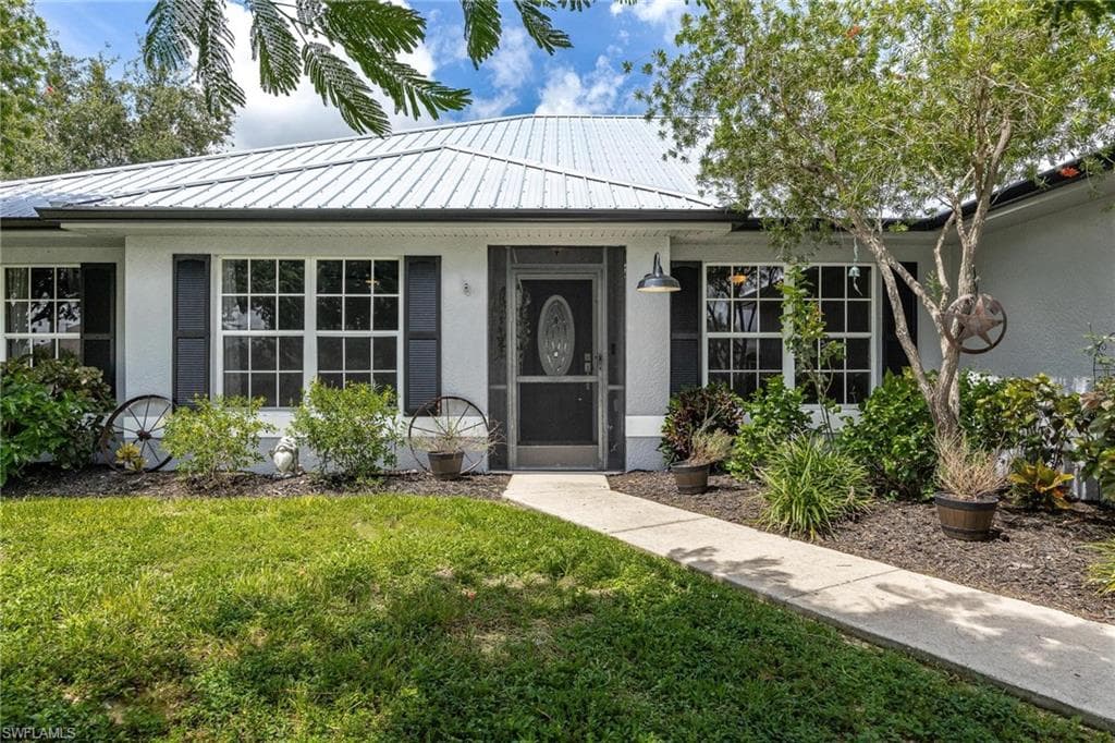 1629 NE 44th ST CAPE CORAL, FL 33909