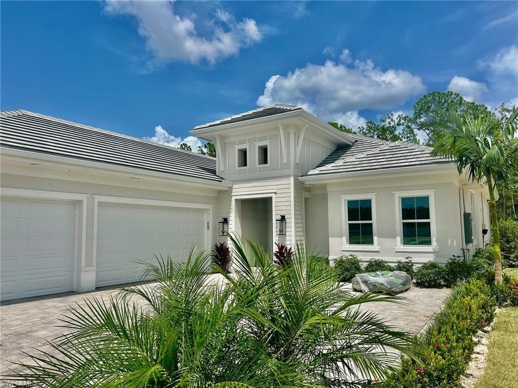 9640 Moonflower LN NAPLES, FL 34114