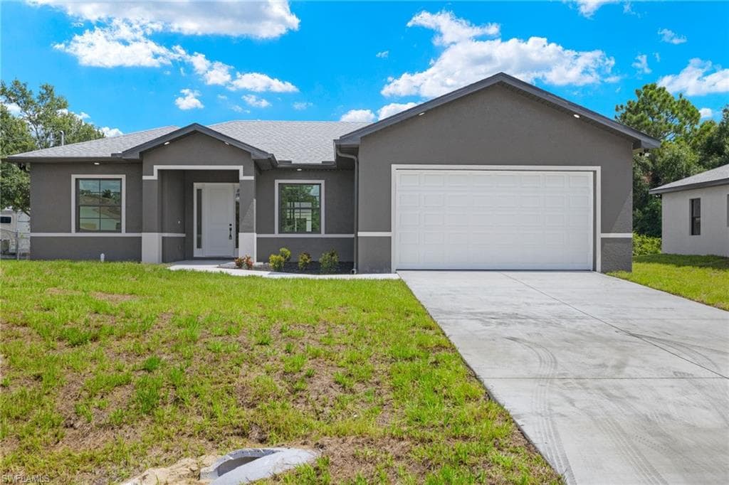 745 Chambers ST E LEHIGH ACRES, FL 33974