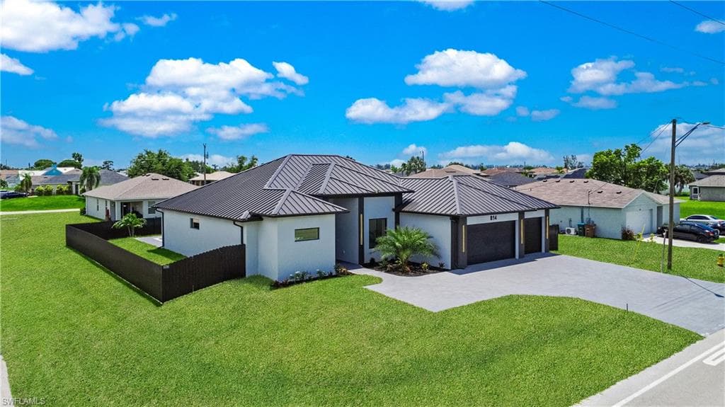 814 Embers PKWY W CAPE CORAL, FL 33993