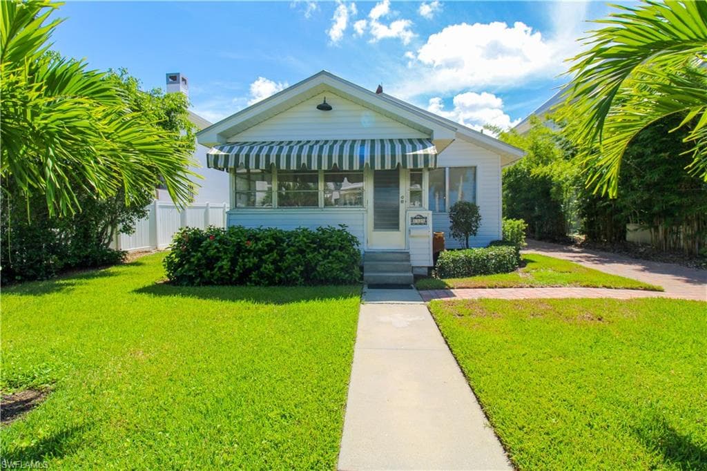 1325 Gordon DR NAPLES, FL 34102