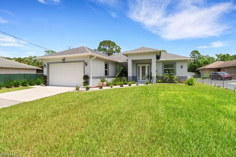 3283 2nd Ave SE NAPLES, FL 34117