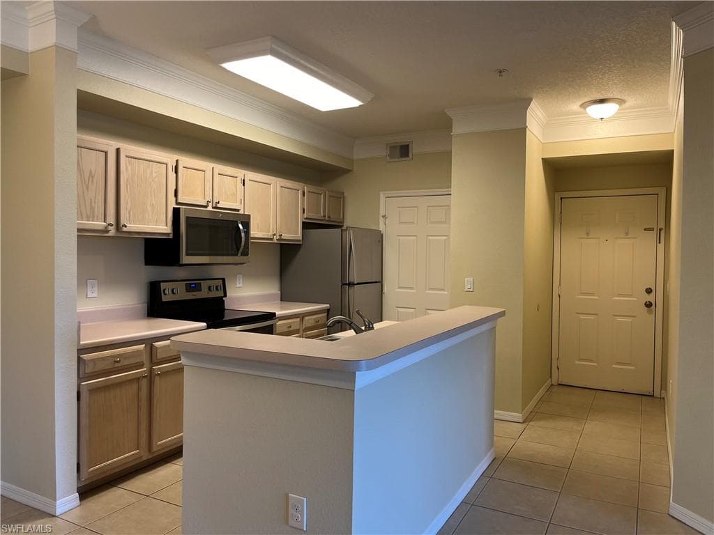 11490 Villa Grand 215 FORT MYERS, FL 33913